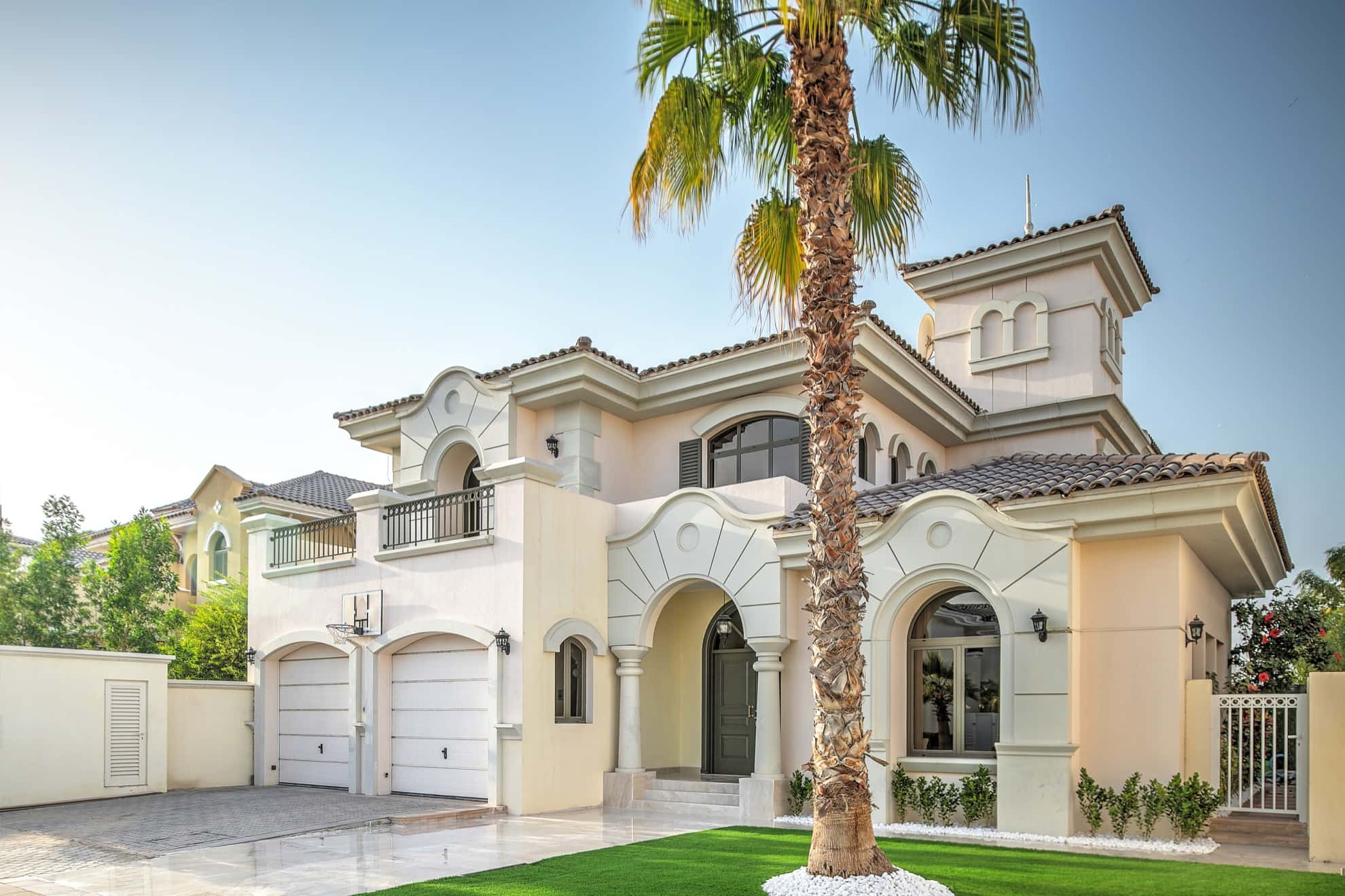 demand-for-villas-driving-dubai-s-real-estate-growth-to-seven-year-high